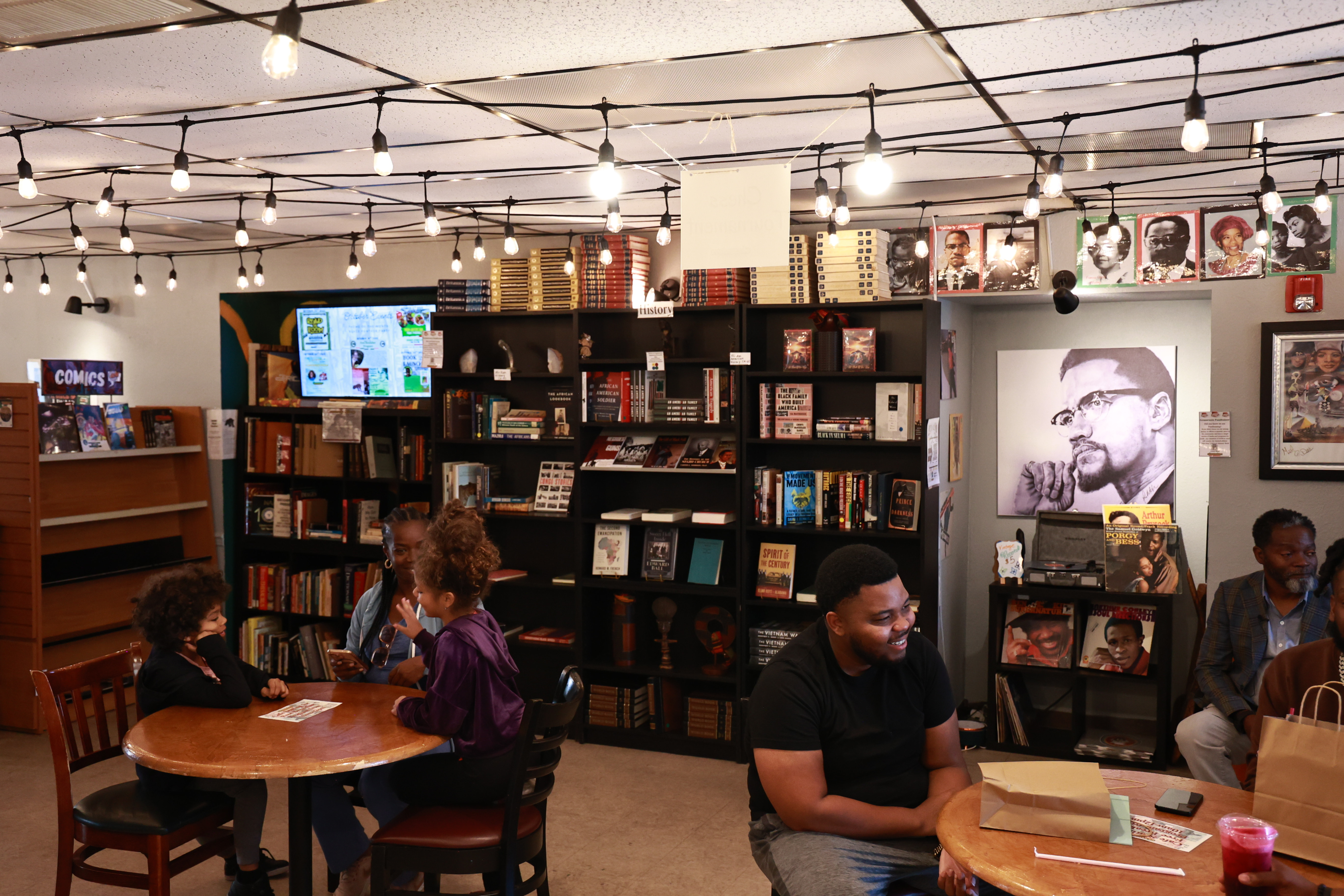 Add On Smoothies to Takes Over Grassrootz Bookstore Kitchen for Community Collaboration 